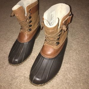 Men's size 8.5 Women's size 10.5 Duck Boots!!