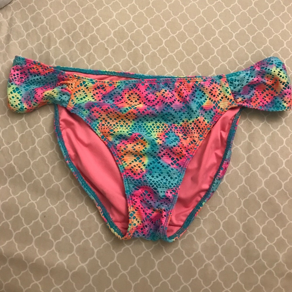 Bikini bottoms