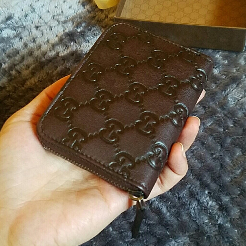 NWT Gucci leather zip wallet