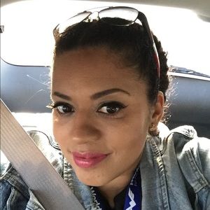 Meet your Posher, Delilah