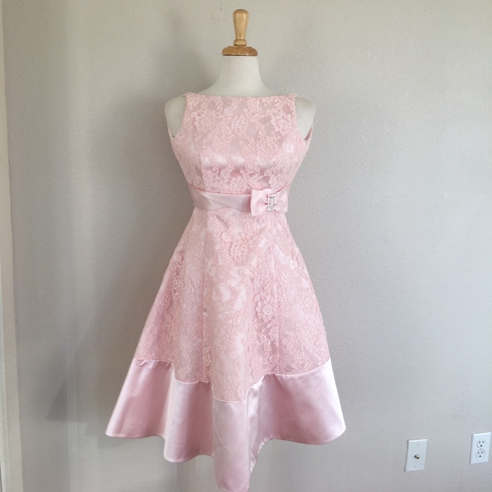 Beautiful baby pink lace evening dress.