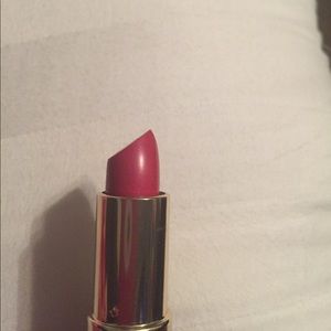 New. Estee Lauder lipstick.