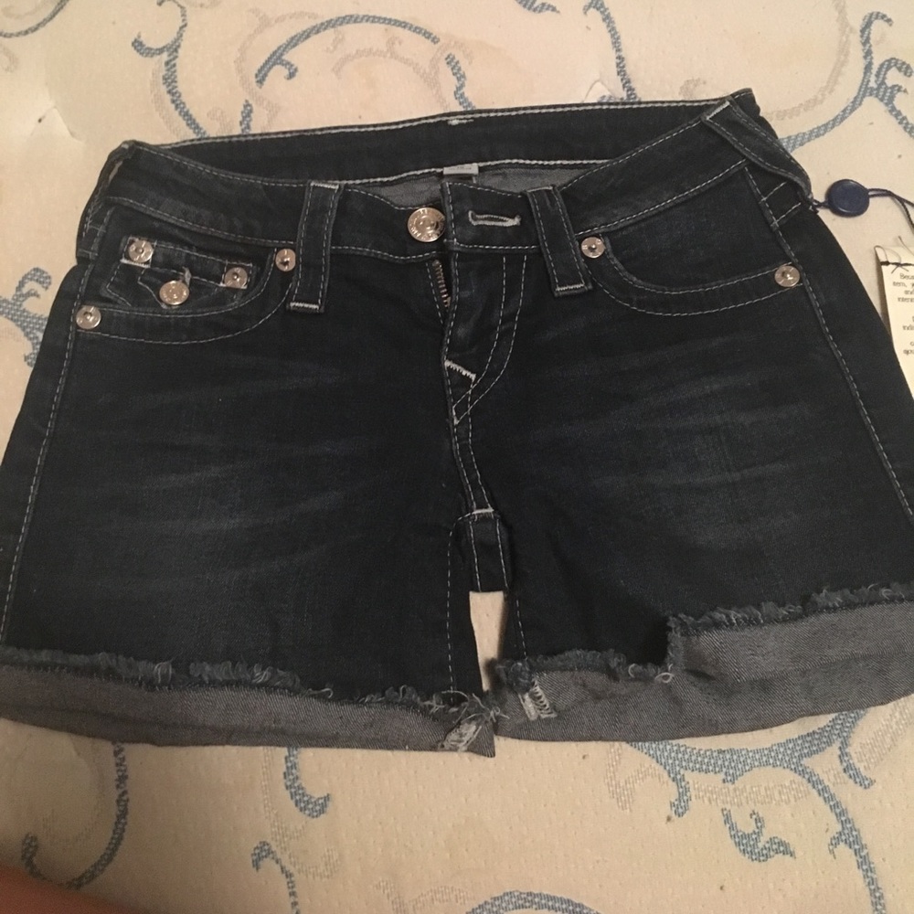 True Religion cutoff shorts w/flap size 24