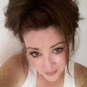 Meet your Posher, Liane