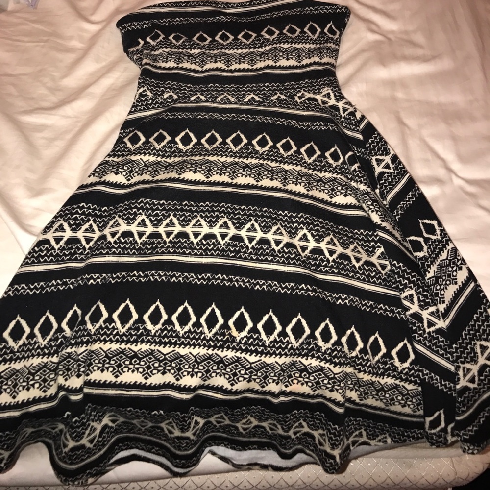 Strapless Aztec printed dress!
