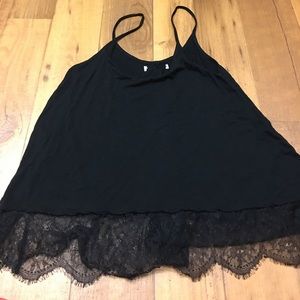 XL Black long tank top with lace detail