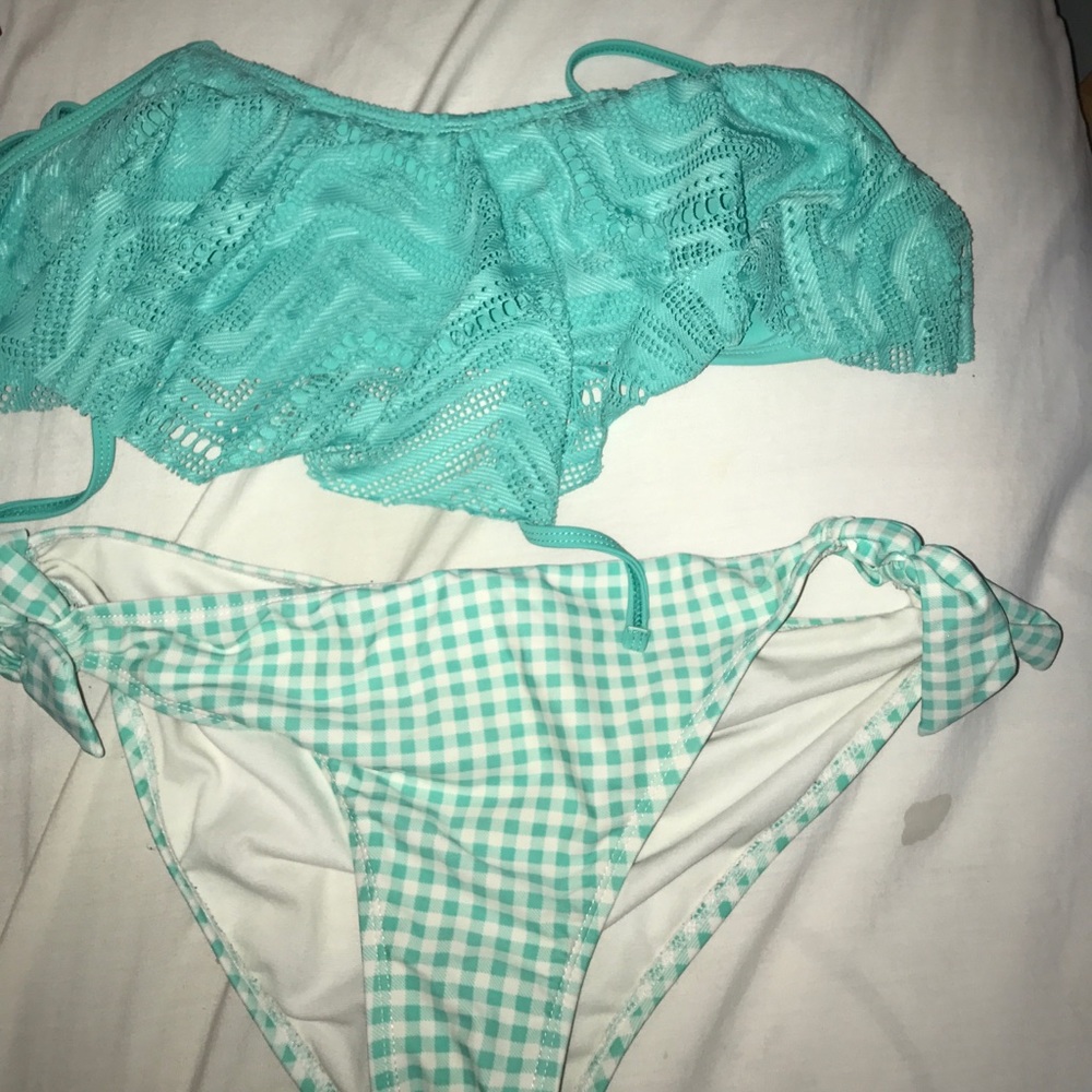 Teal bikini set.