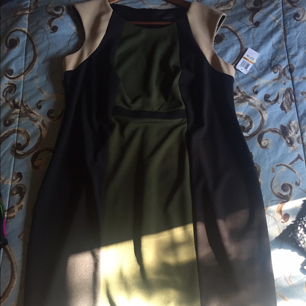 Connected Apparel olive/black dress