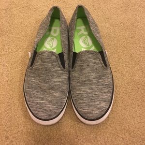 MUST GO GARAGE SALE Roxy shoes