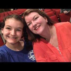 Meet your Posher, Lydia