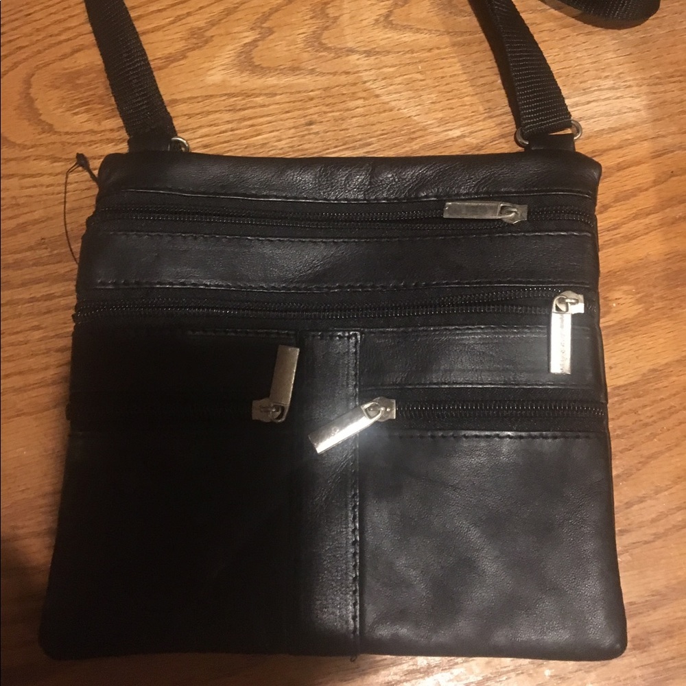 Cross body bad soft black leather