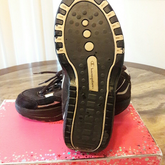 🚨🚨FREE💋W/💋BUNDLE🚨🚨 - Picture 2 of 2