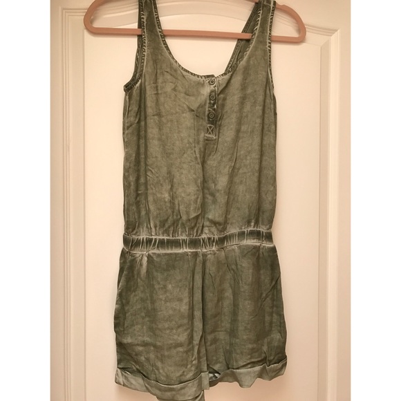 Khaki Romper - Picture 1 of 4