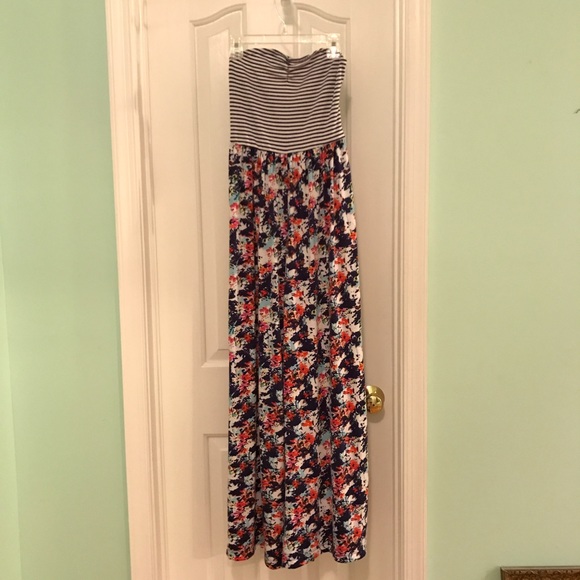 Strapless Patterned Jumpsuit - Picture 1 of 4