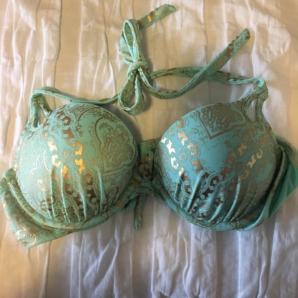VS bikini!