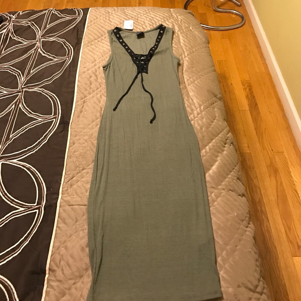 NWT Love Culture Lace Front Olive Midi Dress