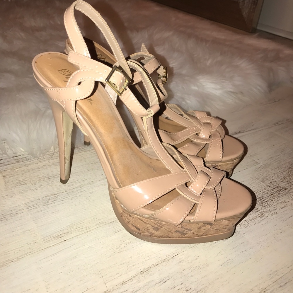 Nude Heels - Picture 3 of 3
