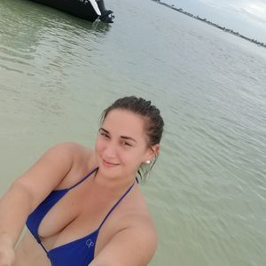 Meet your Posher, Angelina