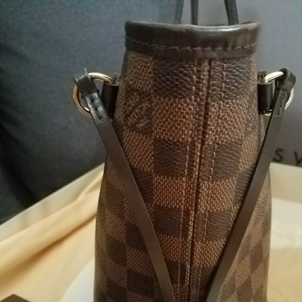 SOLD 💯Authentic Neverfull PM 👜🛍🎁 - Picture 7 of 8