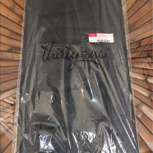 New! Thirty-one stand tall insert in black.