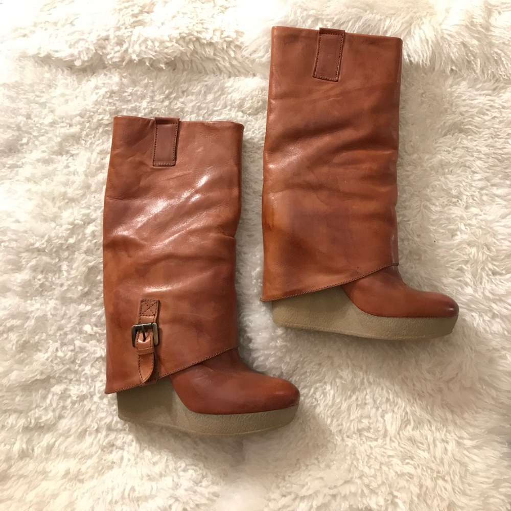 Geste brown/tan leather platform boots, size 7.