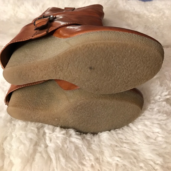 Geste brown/tan leather platform boots, size 7. - Picture 4 of 8