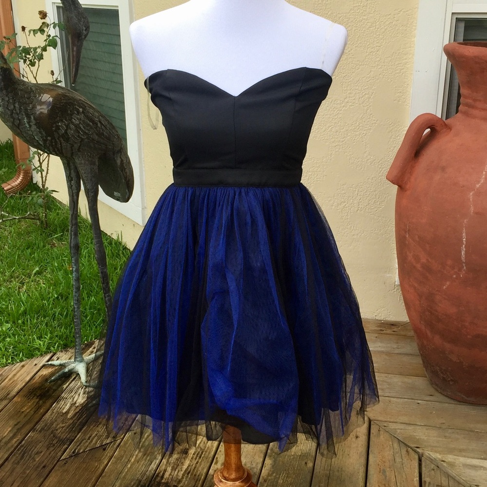 NWOT Sweetheart neckline cocktail dress