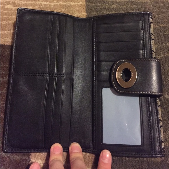 Black and grey coach wallet - Picture 2 of 3