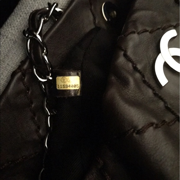 Authentic Chanel expandable tote. - Picture 6 of 10