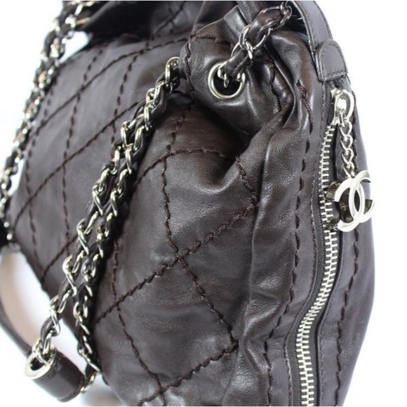 Authentic Chanel expandable tote. - Picture 7 of 10