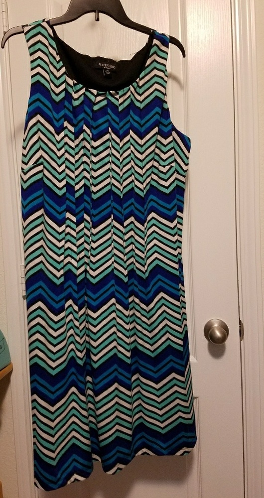 Excellent used condition dress.