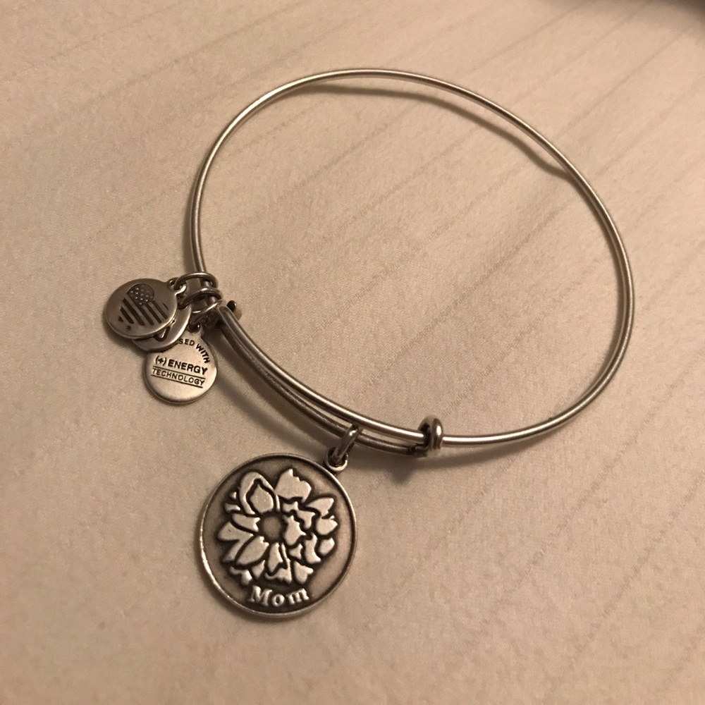 SOLD 🍡 Alex and Ani "Mom" Bracelet
