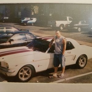 Meet your Posher, Mic