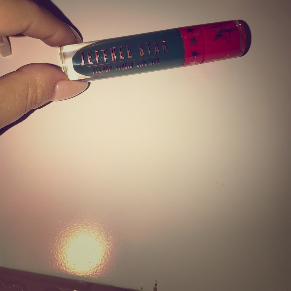 Jeffree Star liquid lipstick Crocodile Tears