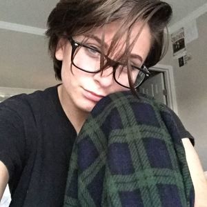 Meet your Posher, Riss