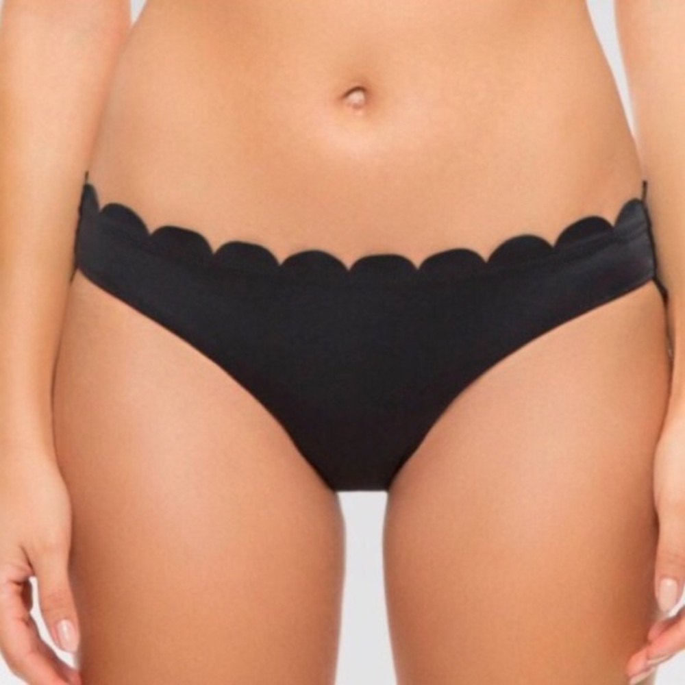 NWT Black Scallop Bottoms