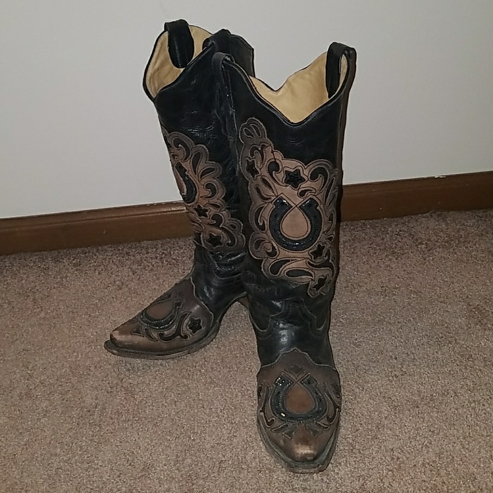 Black and Brown Corral Boots, size 7 c1101 stock#
