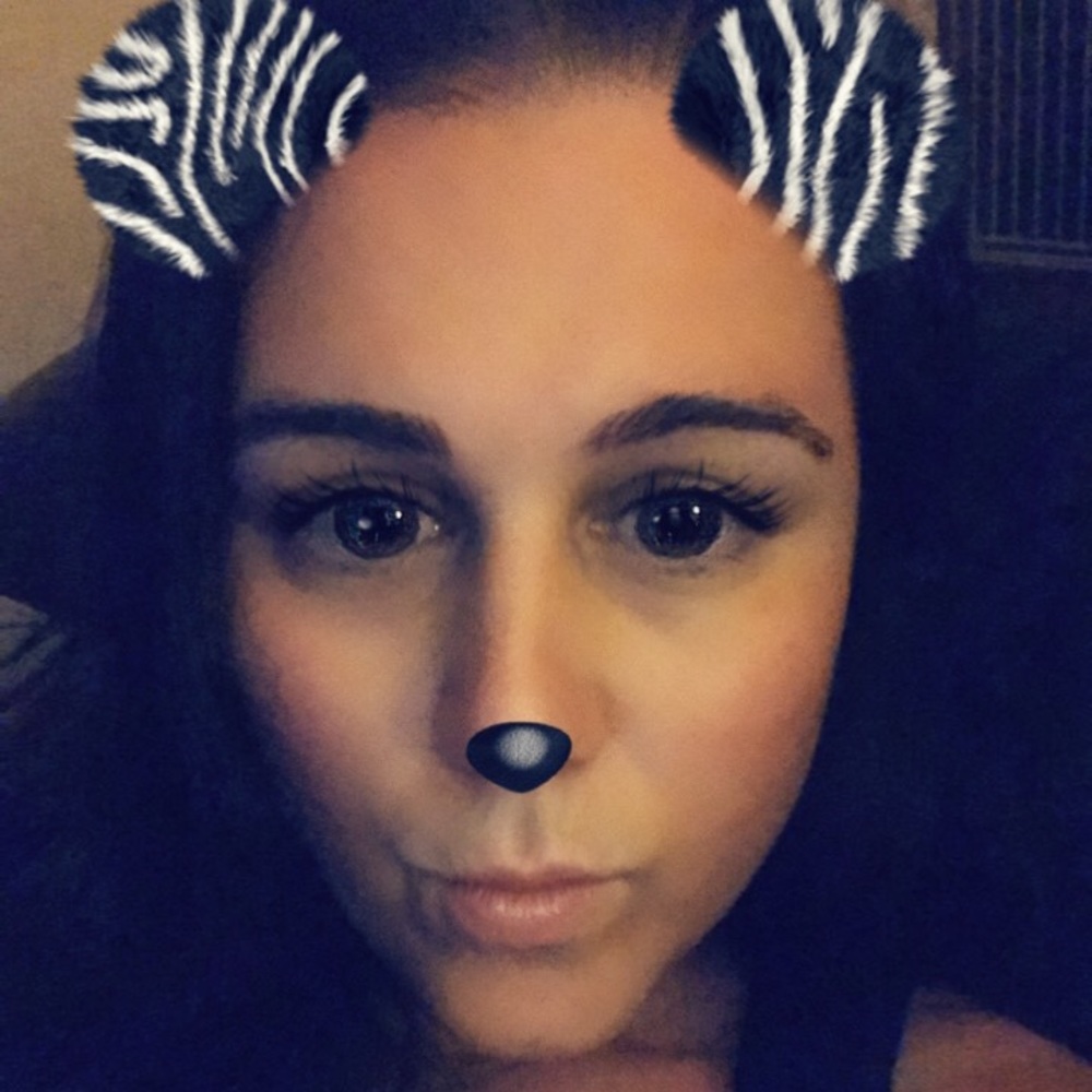 Meet your Posher, Lauren