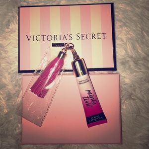Victoria's Secret lipgloss
