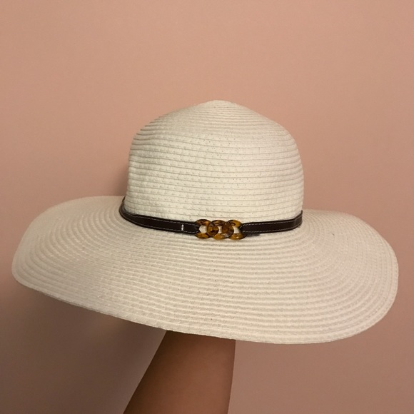 Floppy Hat - Picture 1 of 4