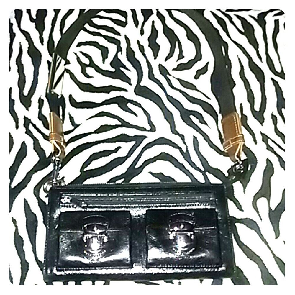 ✨Marc Jacobs Black Leather Wallet/Wristlet✨