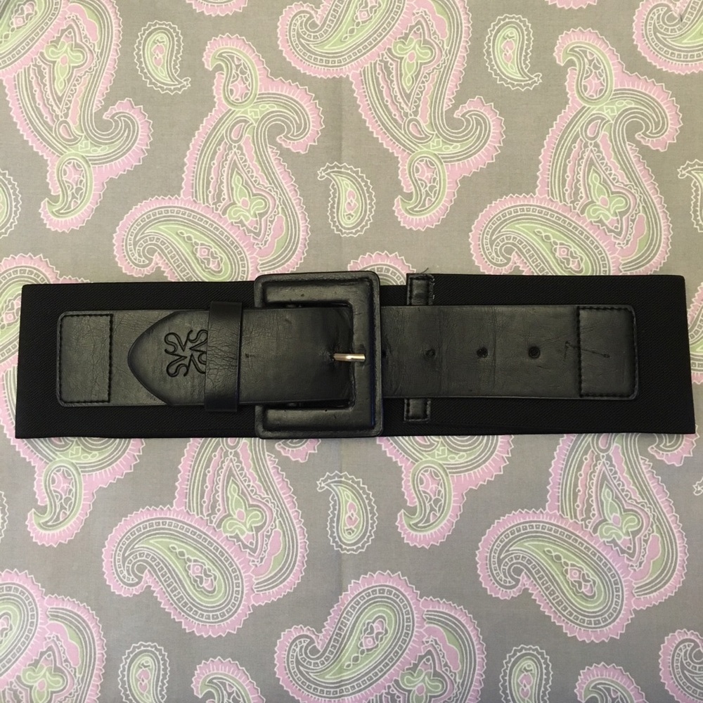 Simply Vera Vera Wang black belt