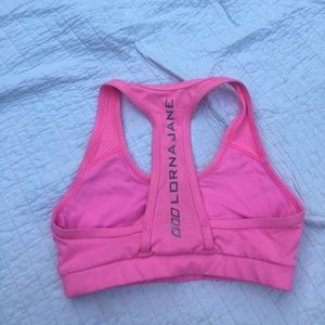 LORNA JANE beautiful sports bra