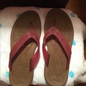 Keen flip flops, they are just like new!