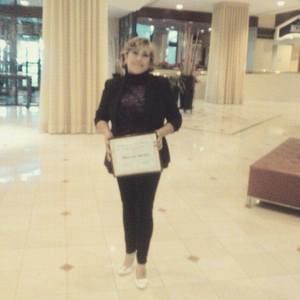 Meet your Posher, Laura