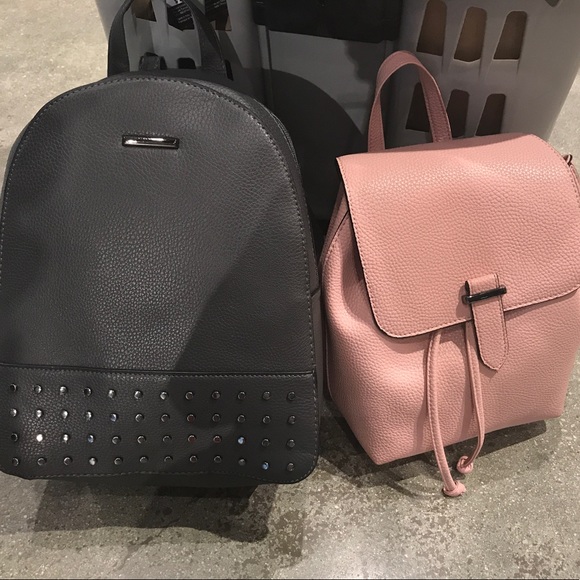 Pink/black backpack - Picture 4 of 7