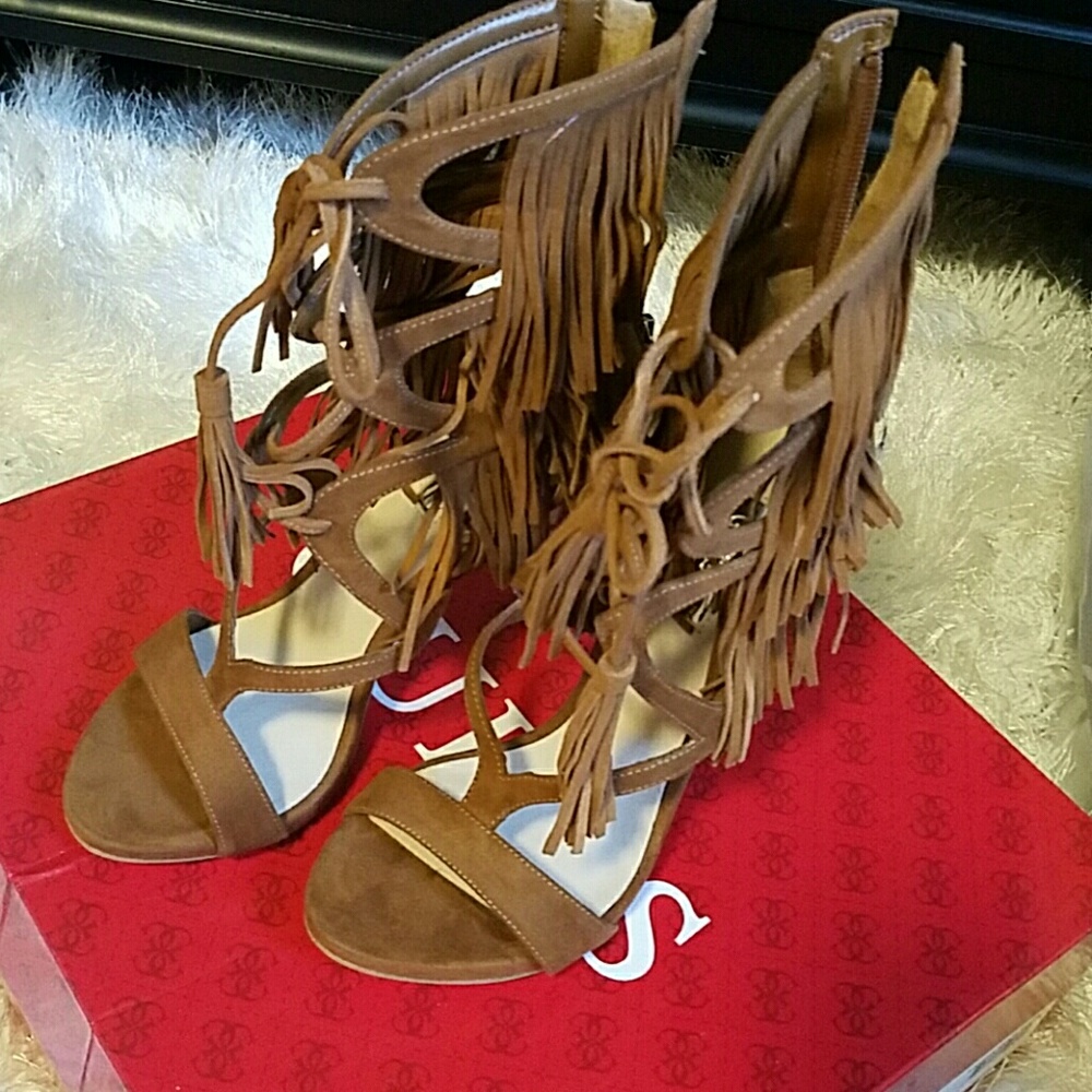 Guess fringe heels