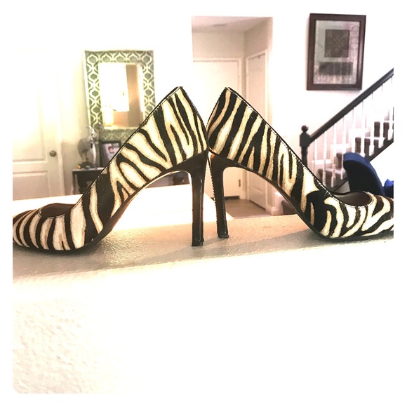 Donna Karan Power high heel shoes - Picture 1 of 5
