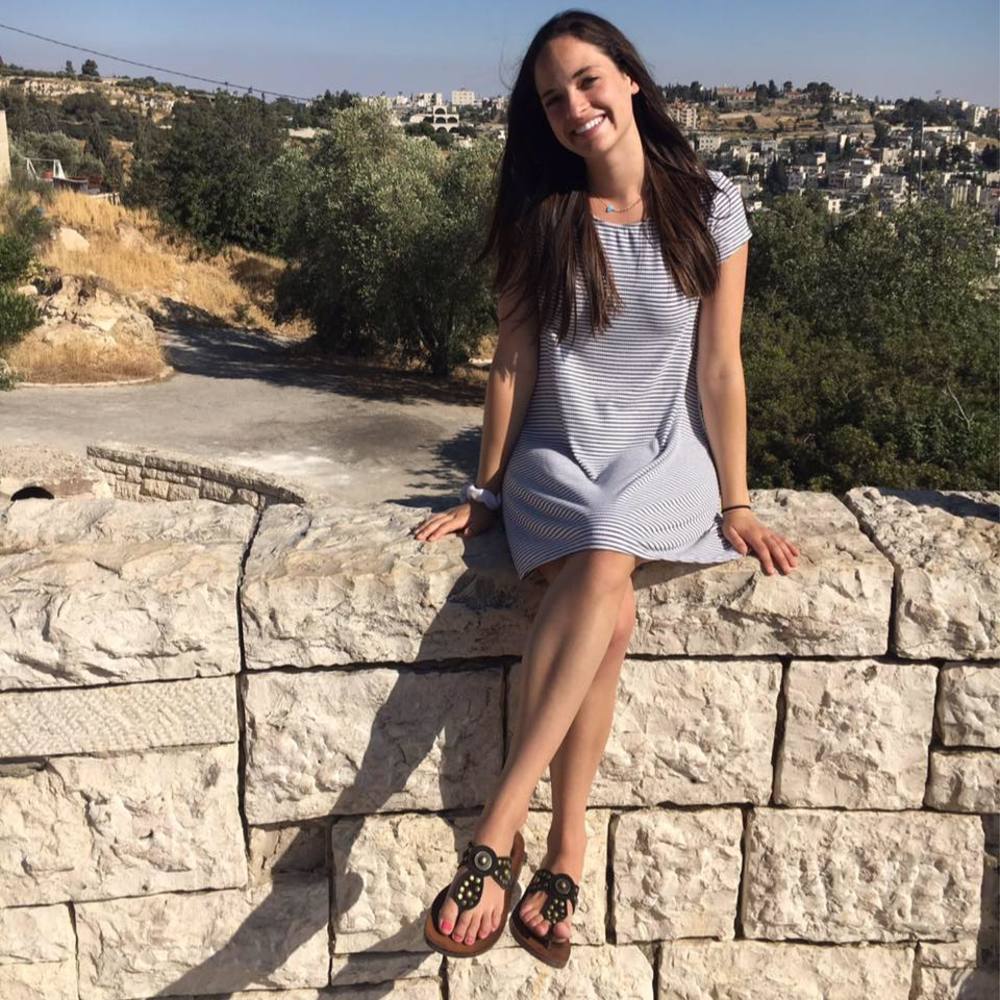 Meet your Posher, Ashleigh