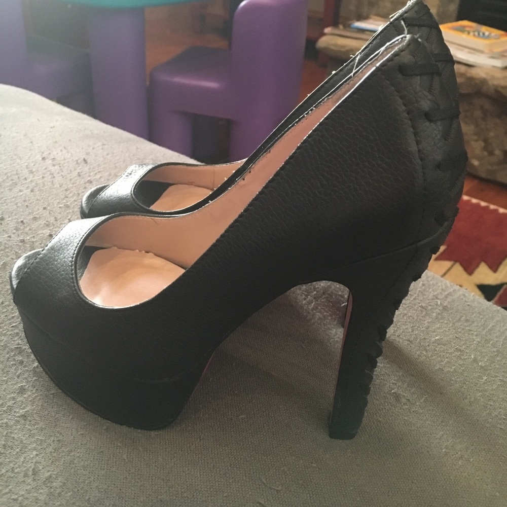 Betsey Johnson Shoes - Picture 2 of 8